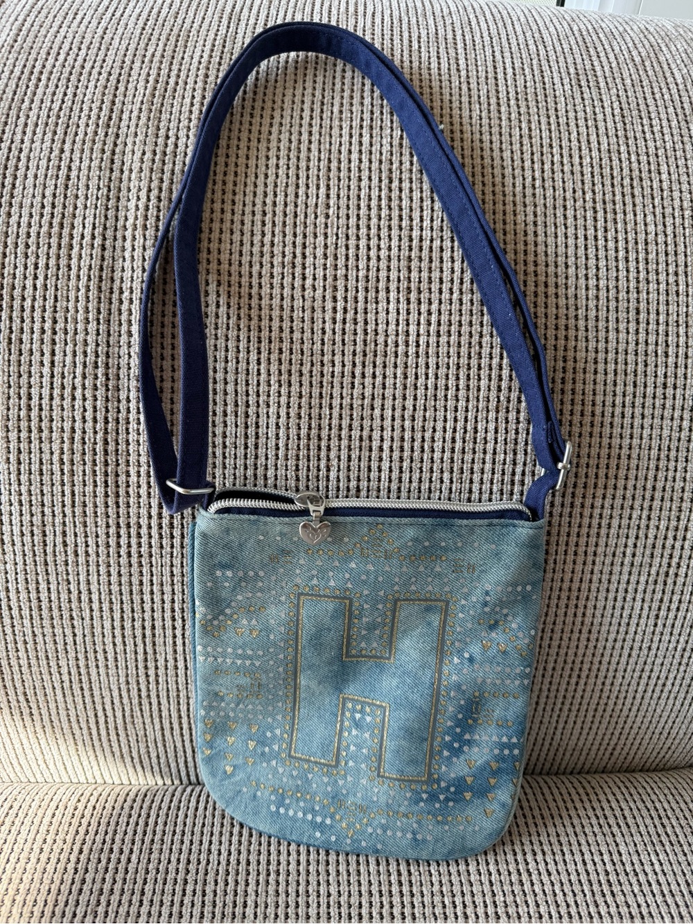 Justice denim “H” monogram girls’ purse, with silver and gold glitter - Picture 6 of 7